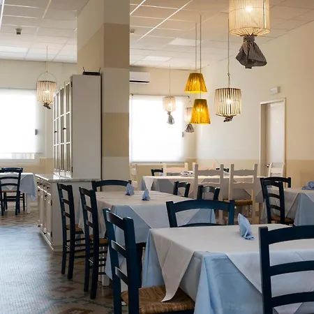 酒店 La Pineta Di Marinella 马里内拉迪萨尔扎纳