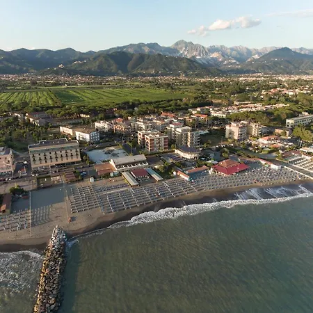 La Pineta Di Marinella 2*